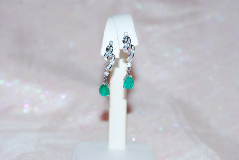 Colombian Emerald Earrings in White Gold 03