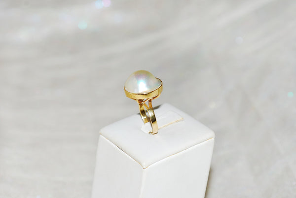 Mabe Pearl Ring in Yellow Gold