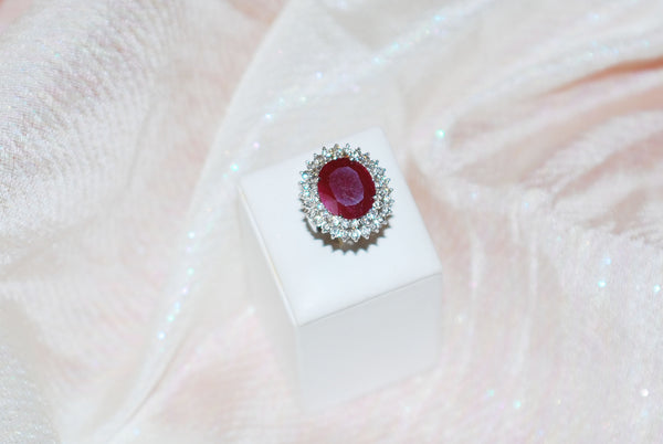 Ruby Ring in White Gold 02
