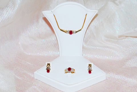 Ruby Ring, Pendant and Earring Set in Yellow Gold